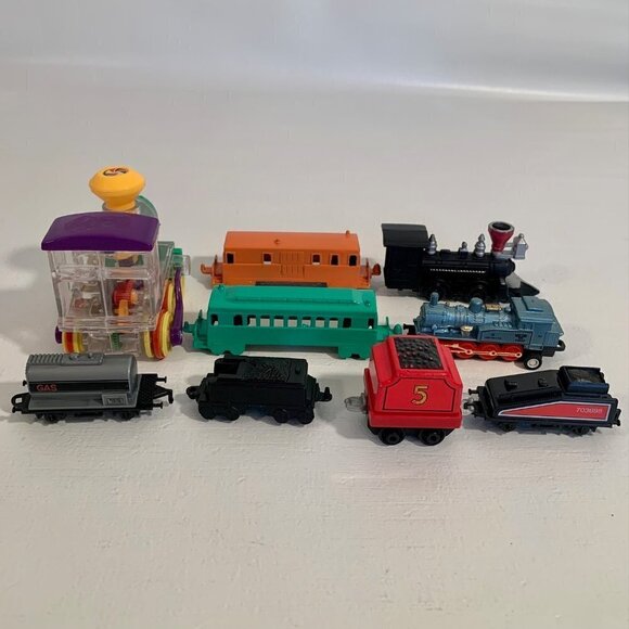 Toy Train Engines Mixed Lot Of 9 Cast Iron Locomotive Engine Passenger Coal Soma - Picture 9 of 16